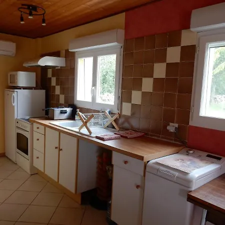 Les Combelles 46 Bed and breakfast Bach
